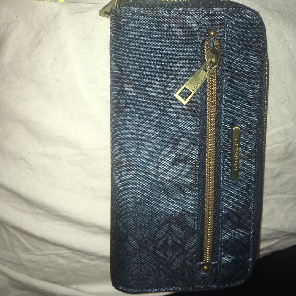 Travelon RFID blocking  brand new